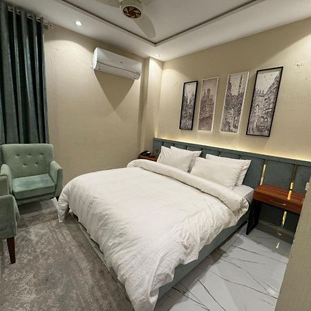 Shelton Boulevard Hotel Lahore Eksteriør billede
