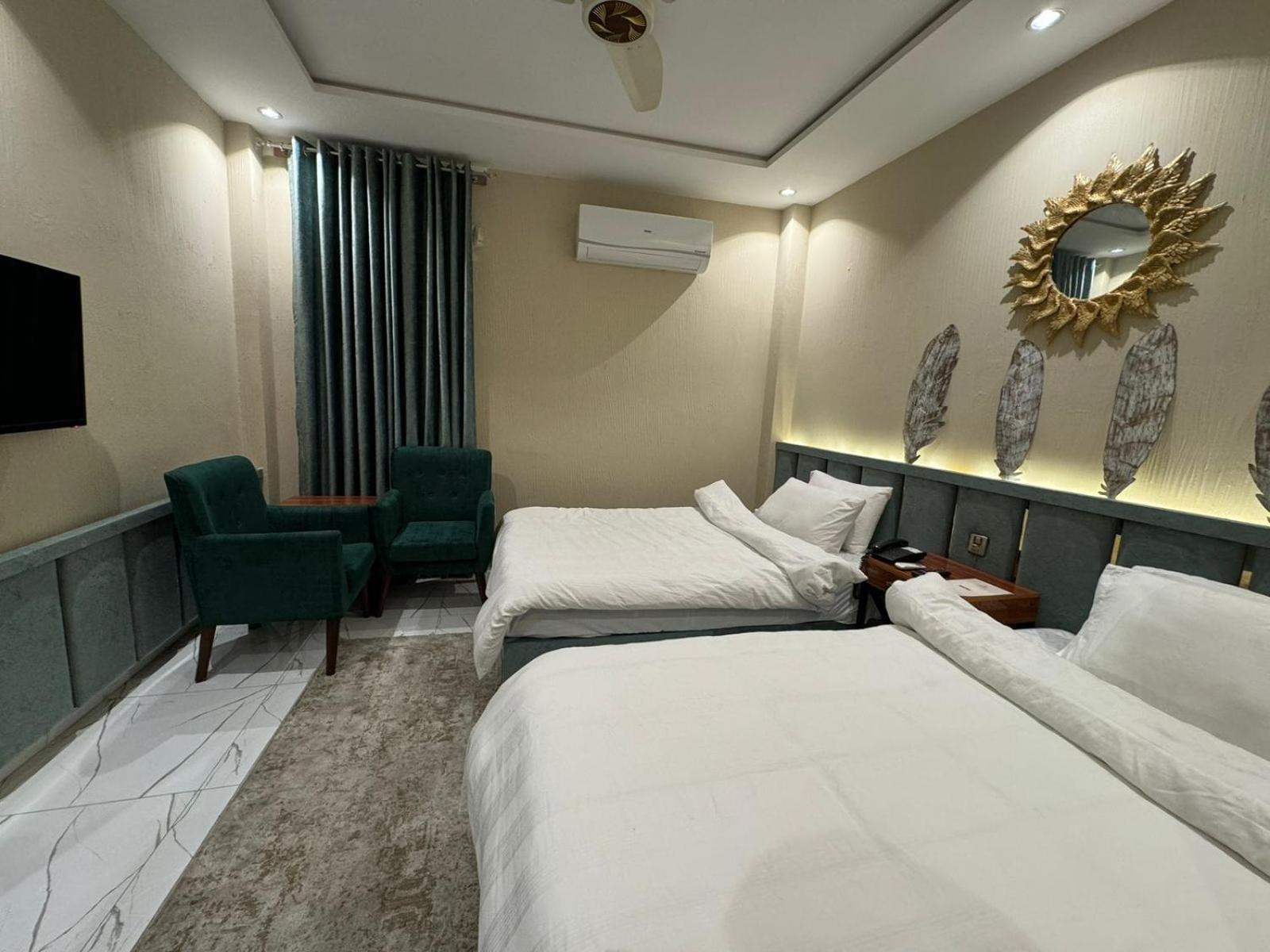 Shelton Boulevard Hotel Lahore Eksteriør billede